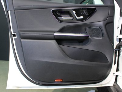 2026 Mercedes-BENZ GLC — миниатюра 35