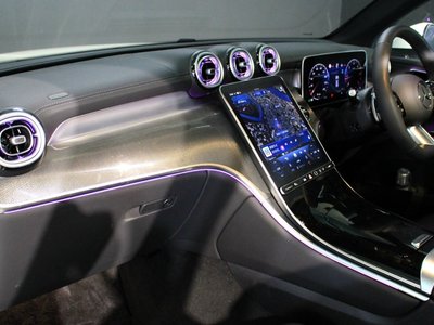 2026 Mercedes-BENZ GLC — миниатюра 15