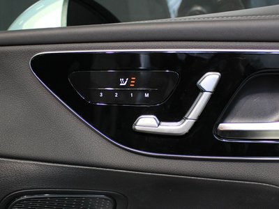 2026 Mercedes-BENZ GLC — миниатюра 32
