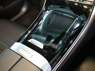 2026 Mercedes-BENZ GLC — миниатюра 30