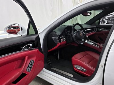 PORSCHE PANAMERA - 10