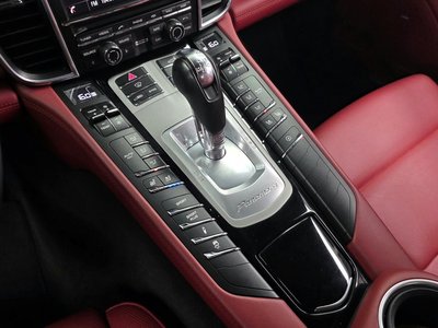 PORSCHE PANAMERA - 9