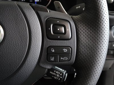 صورة مصغرة 12 لـ 2025 Lexus IS