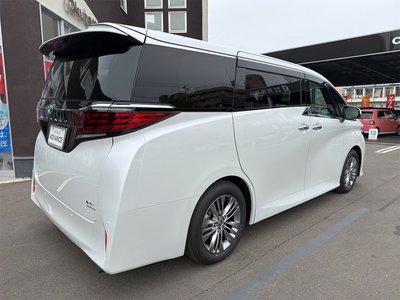2026 TOYOTA ALPHARD photo 6