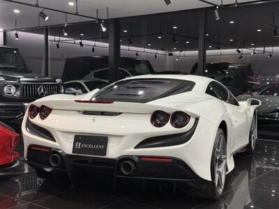 FERRARI F8 TRIBUTO - 5