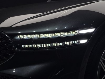 صورة 9 لـ 2022 Genesis G90 (RS4)