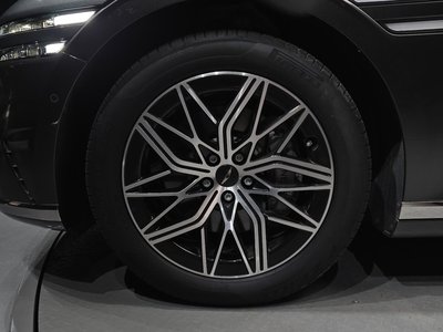صورة 6 لـ 2022 Genesis G90 (RS4)