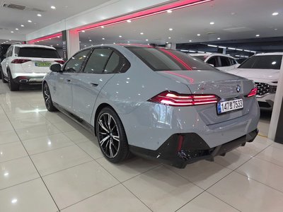 BMW 5 SERIES - 5