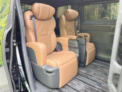 2024 Toyota VELLFIRE photo 9