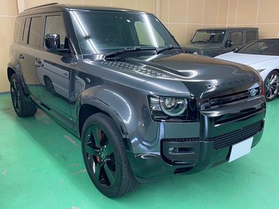 LAND ROVER DEFENDER - 7