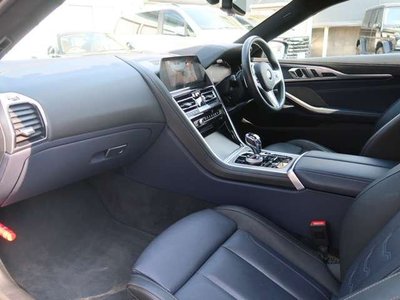 BMW 8 SERIES - 5