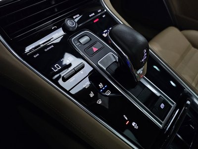 2018 Porsche PANAMERA — миниатюра 12