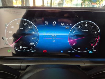 MERCEDES-BENZ GLS - 8