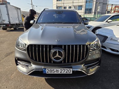 MERCEDES-BENZ GLS - 1