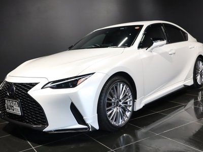 LEXUS IS - 1
