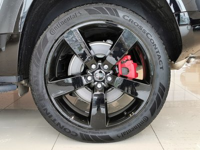 LAND ROVER DEFENDER - 3