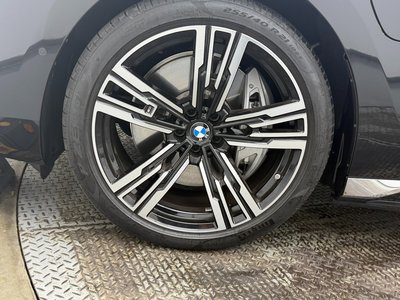 2026 BMW 7 SERIES photo 7