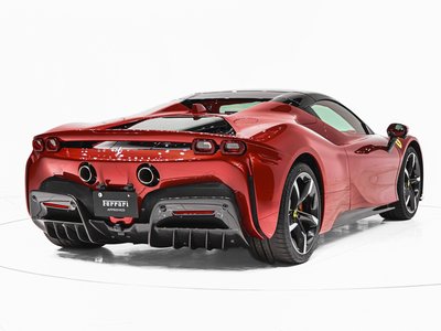 2024 Ferrari SF90 SPIDER 照片 10