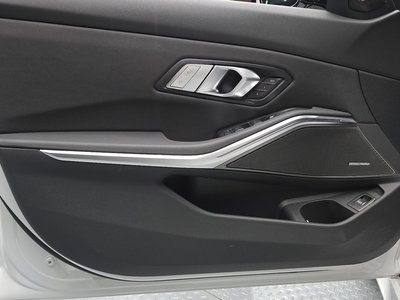 2025 BMW 3 SERIES 缩略图 14