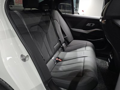 2025 BMW 3 SERIES 缩略图 17