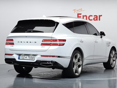 صورة 4 لـ 2023 Genesis GV80