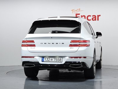 صورة 3 لـ 2023 Genesis GV80