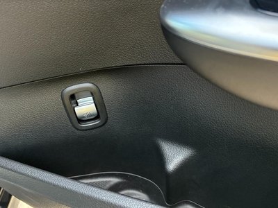 صورة مصغرة 32 لـ 2023 Mercedes-BENZ C-CLASS