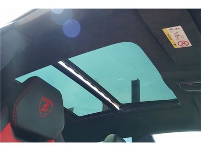 2020 Lamborghini URUS thumbnail 24