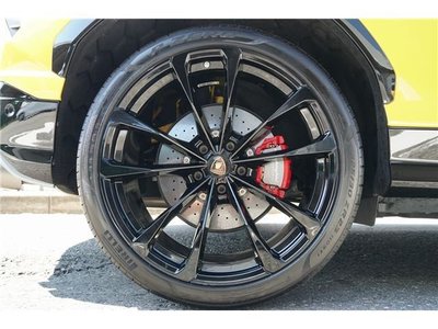 2020 Lamborghini URUS thumbnail 14