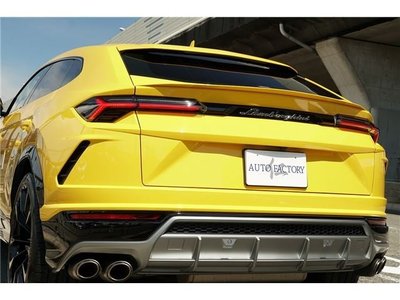 2020 Lamborghini URUS photo 9