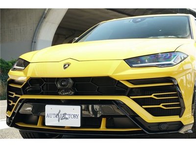 2020 Lamborghini URUS photo 7