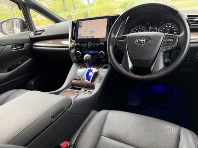 TOYOTA ALPHARD - 5