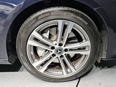 MERCEDES-BENZ E-CLASS - 6