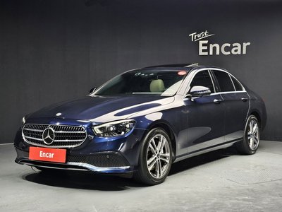 MERCEDES-BENZ E-CLASS - 1