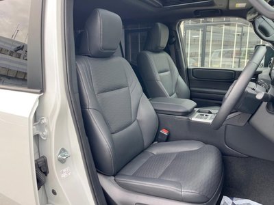 TOYOTA LAND CRUISER 250 - 8