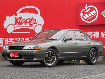 NISSAN SKYLINE