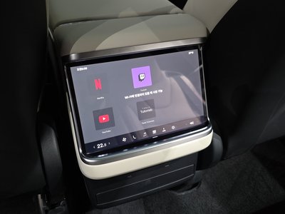 2023 Tesla MODEL X — миниатюра 30