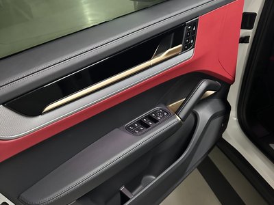 PORSCHE CAYENNE - 10