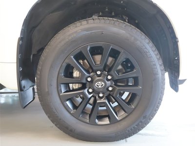 2023 Toyota LAND CRUISER PRADO — миниатюра 38