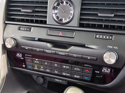 صورة مصغرة 42 لـ 2019 Lexus RX