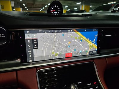 PORSCHE PANAMERA - 10