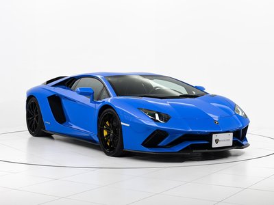 LAMBORGHINI AVENTADOR - 2