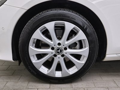 MERCEDES-BENZ E-CLASS - 6