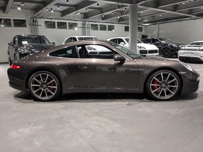PORSCHE 911 - 7