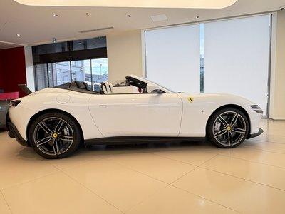FERRARI ROMA SPIDER - 4