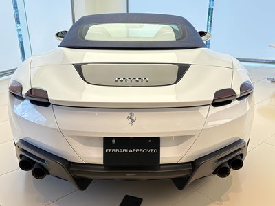 FERRARI ROMA SPIDER - 8