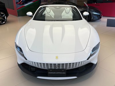 FERRARI ROMA SPIDER - 2