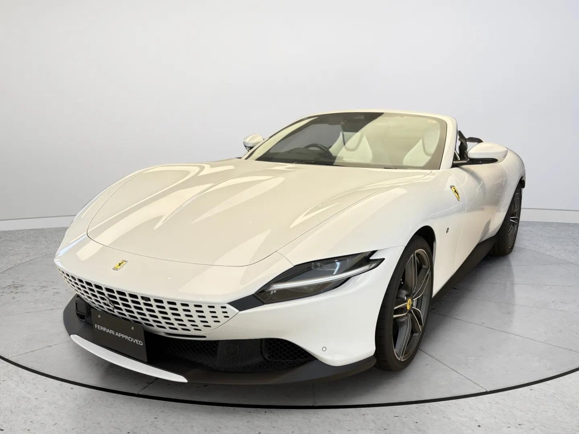 FERRARI ROMA SPIDER - View 1