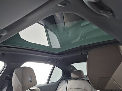2025 BMW 5 SERIES 缩略图 32