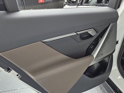 2025 BMW 5 SERIES 缩略图 15